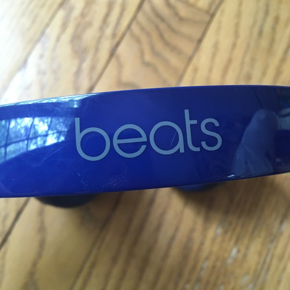 4/$10 - Beats by Dr. Dre Solo Wireless Headphones - Blue - Picture 9 of 15